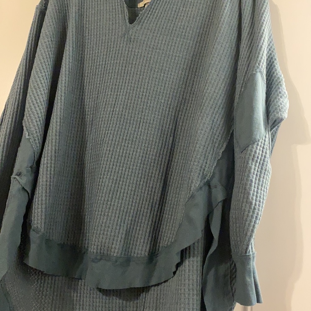 Sweater - Picture 2 of 2